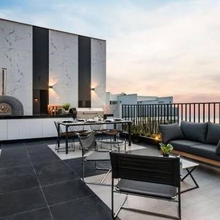 Departamento Con Hermosa Vista, Centrico Y Piscina Lima Exterior foto